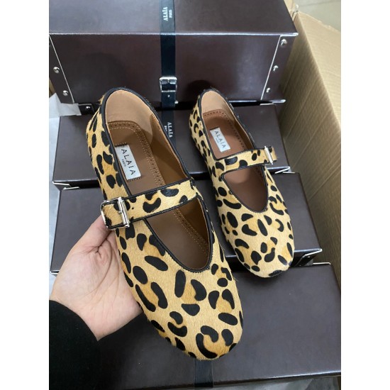 Alaia Shoes Women Top Quality
size 35-41