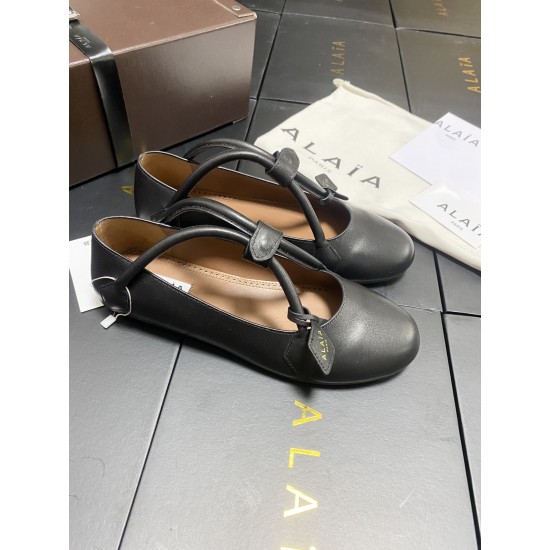 Alaia Shoes Women Top Quality
size 35-41
