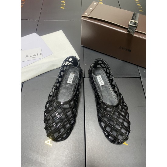 Alaia Shoes Women Top Quality
size 35-41