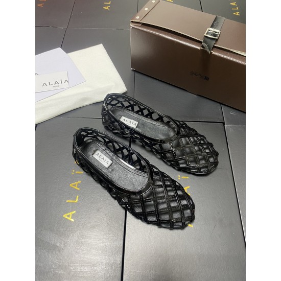 Alaia Shoes Women Top Quality
size 35-41