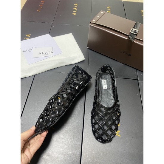 Alaia Shoes Women Top Quality
size 35-41