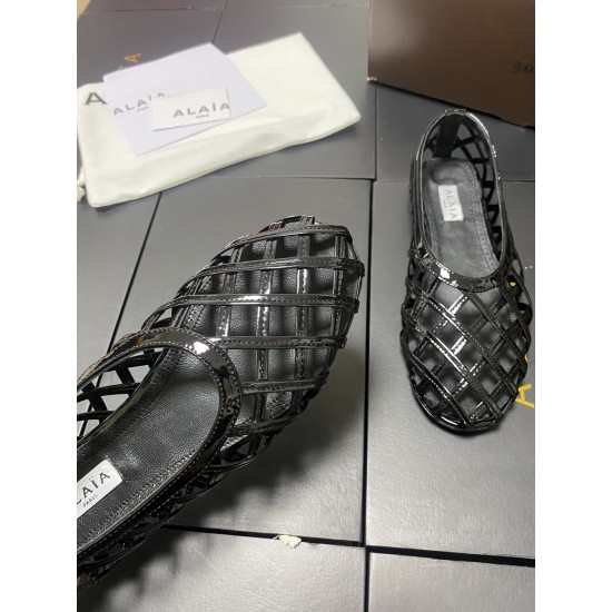 Alaia Shoes Women Top Quality
size 35-41