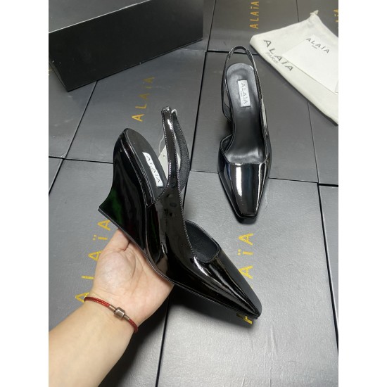 Alaia Shoes Women Top Quality
size 35-41