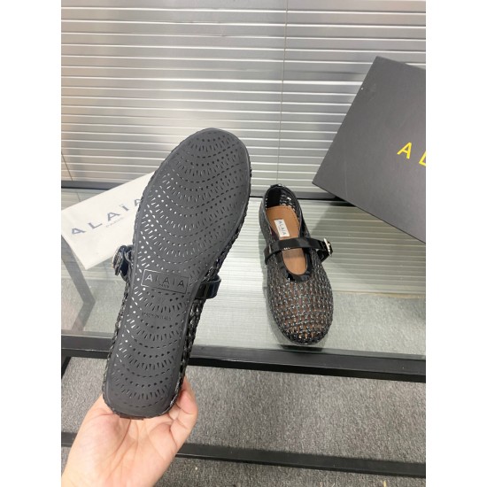 Alaia Shoes Women Top Quality
size 35-41