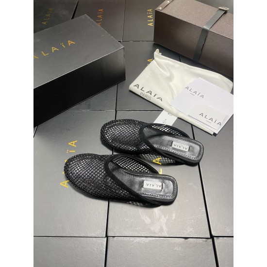Alaia Shoes Women Top Quality
size 35-41