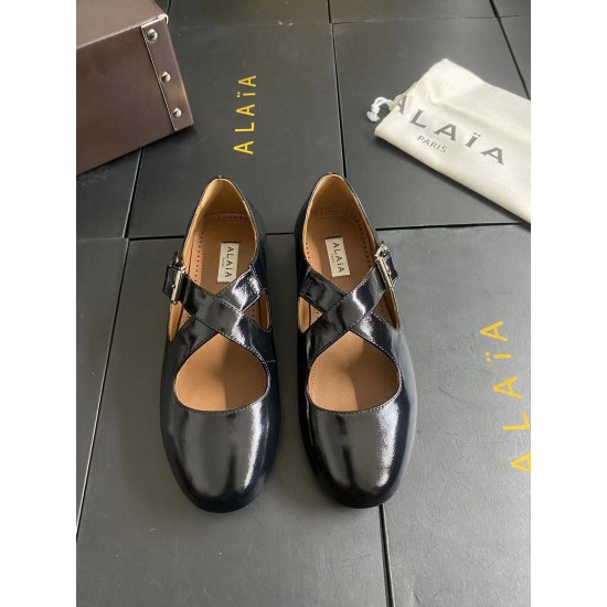 Alaia Shoes Women Top Quality
size 35-41