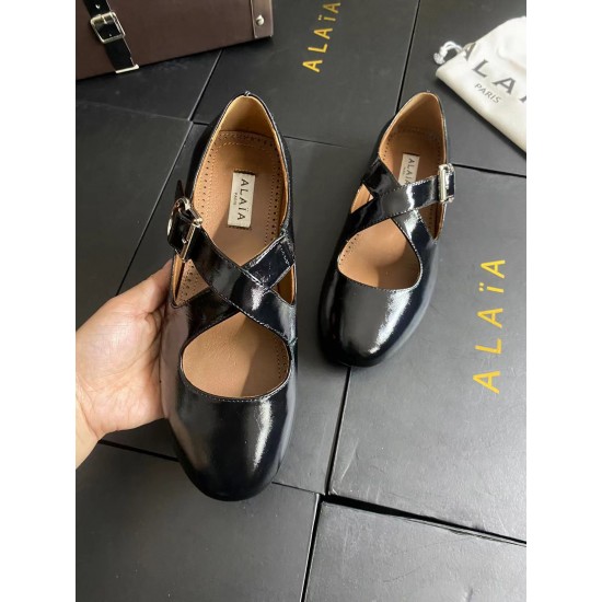 Alaia Shoes Women Top Quality
size 35-41