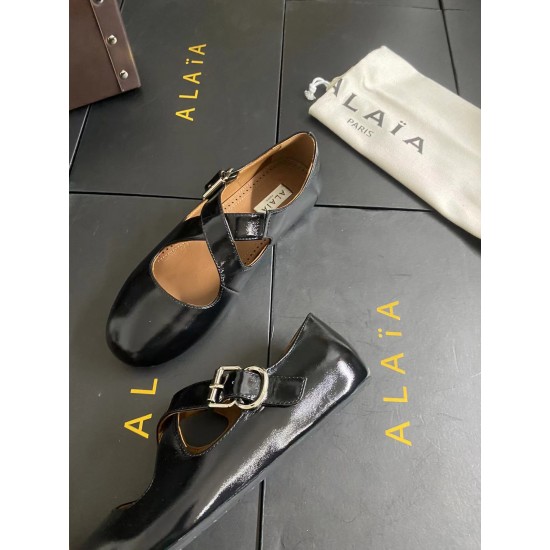 Alaia Shoes Women Top Quality
size 35-41