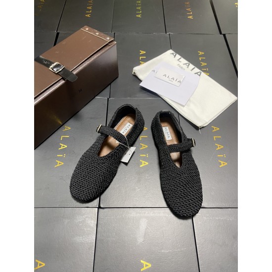 Alaia Shoes Women Top Quality
size 35-41