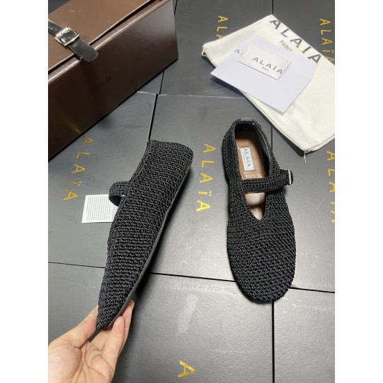Alaia Shoes Women Top Quality
size 35-41