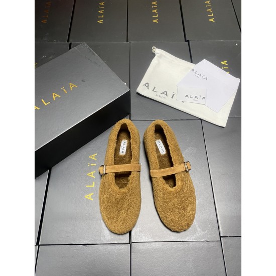 Alaia Shoes Women Top Quality
size 35-41