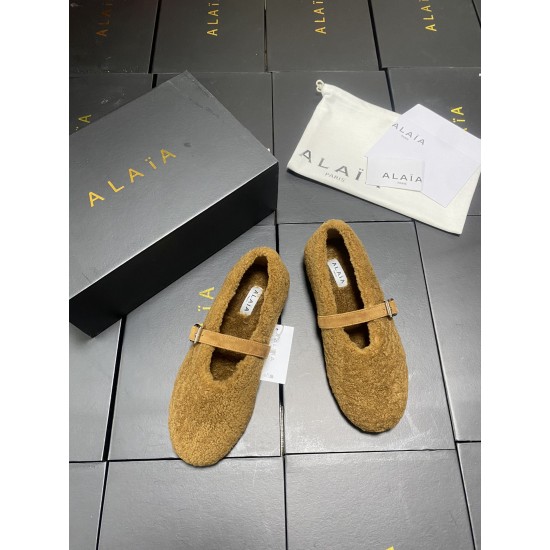 Alaia Shoes Women Top Quality
size 35-41