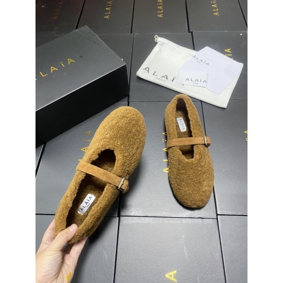 Alaia Shoes Women Top Quality
size 35-41