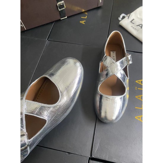 Alaia Shoes Women Top Quality
size 35-41