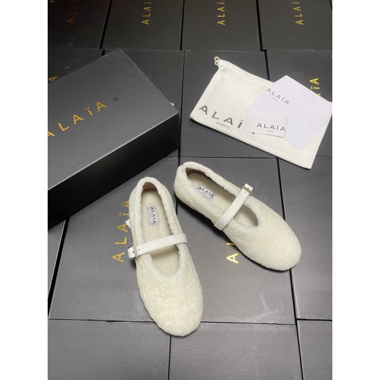 Alaia Shoes Women Top Quality
size 35-41