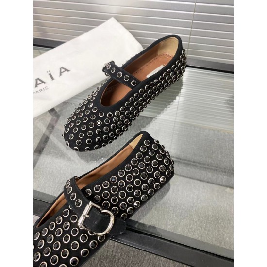 Alaia Shoes Women Top Quality
size 35-41