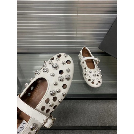 Alaia Shoes Women Top Quality
size 35-41