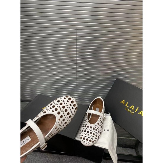 Alaia Shoes Women Top Quality
size 35-41