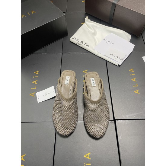 Alaia Shoes Women Top Quality
size 35-41