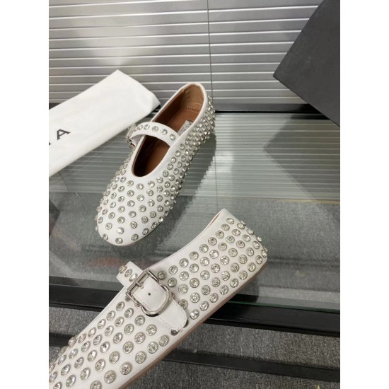 Alaia Shoes Women Top Quality
size 35-41