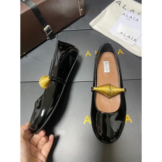 Alaia Shoes Women Top Quality
size 35-41