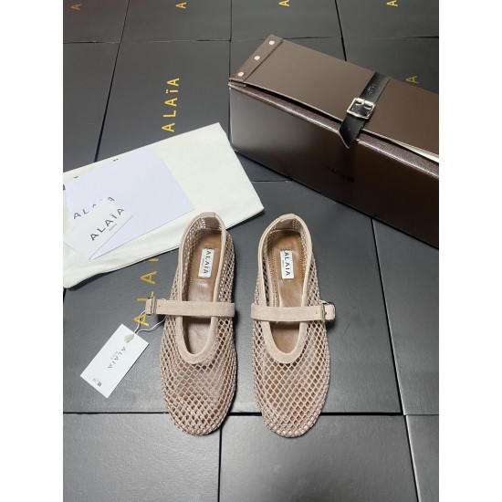 Alaia Shoes Women Top Quality
size 35-41