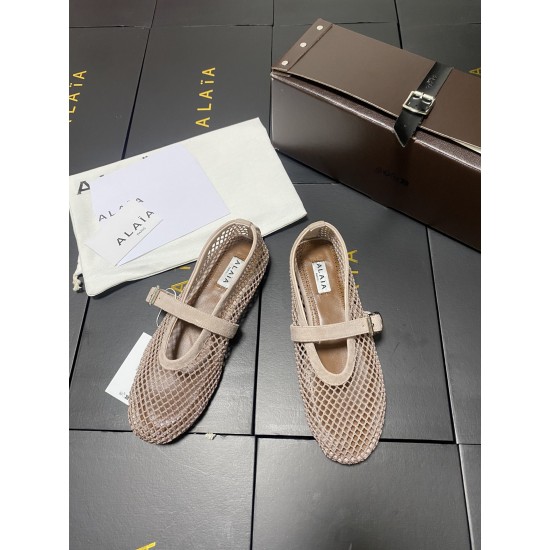 Alaia Shoes Women Top Quality
size 35-41