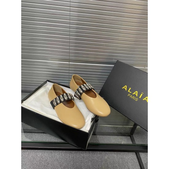 Alaia Shoes Women Top Quality
size 35-41