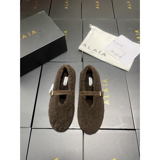 Alaia Shoes Women Top Quality
size 35-41