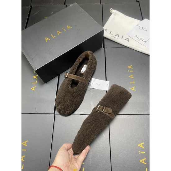 Alaia Shoes Women Top Quality
size 35-41