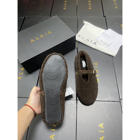 Alaia Shoes Women Top Quality
size 35-41