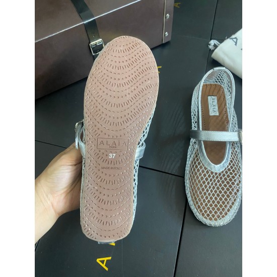 Alaia Shoes Women Top Quality
size 35-41