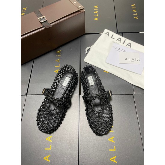 Alaia Shoes Women Top Quality
size 35-41