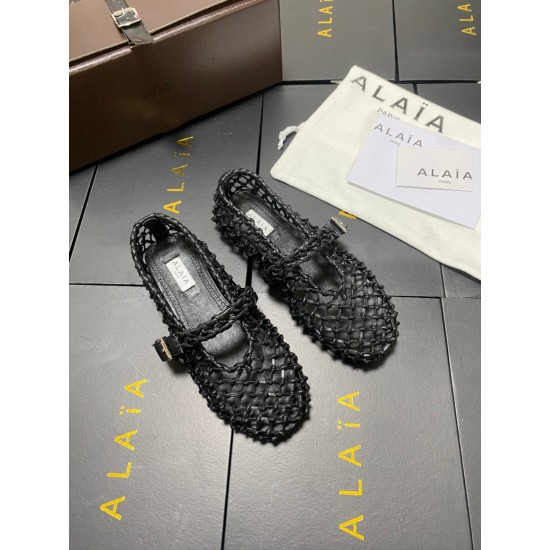Alaia Shoes Women Top Quality
size 35-41