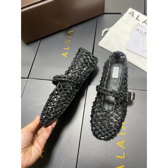 Alaia Shoes Women Top Quality
size 35-41