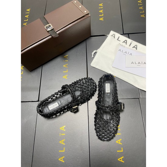 Alaia Shoes Women Top Quality
size 35-41