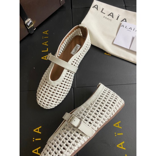 Alaia Shoes Women Top Quality
size 35-41