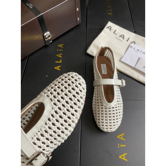 Alaia Shoes Women Top Quality
size 35-41