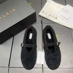 Alaia Shoes Women Top Quality
size 35-41