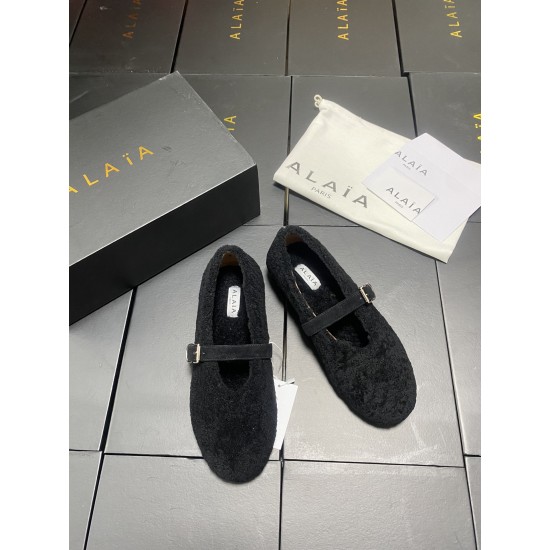 Alaia Shoes Women Top Quality
size 35-41