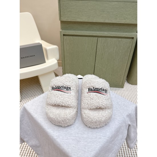 Balenciaga Slippers