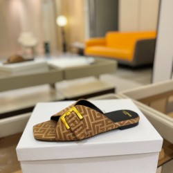 Balenciaga Slippers
