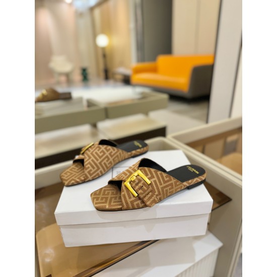 Balenciaga Slippers