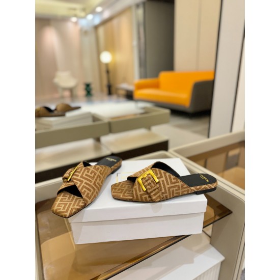 Balenciaga Slippers