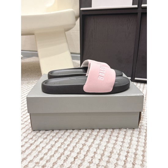 Balenciaga Slippers