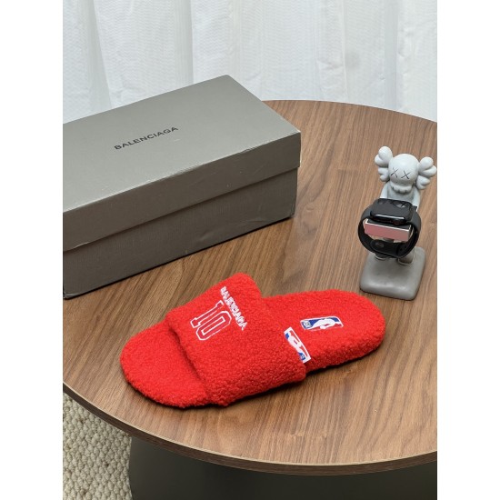 Balenciaga Slippers