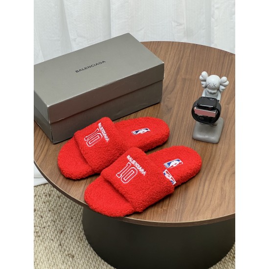 Balenciaga Slippers