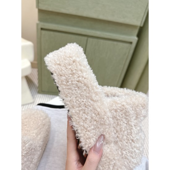 Balenciaga Slippers