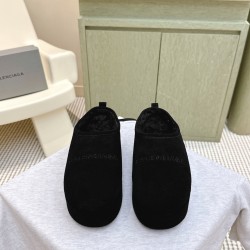 Balenciaga Slippers