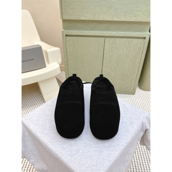 Balenciaga Slippers